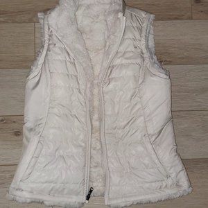 Nicole Miller reversible faux fur vest, white